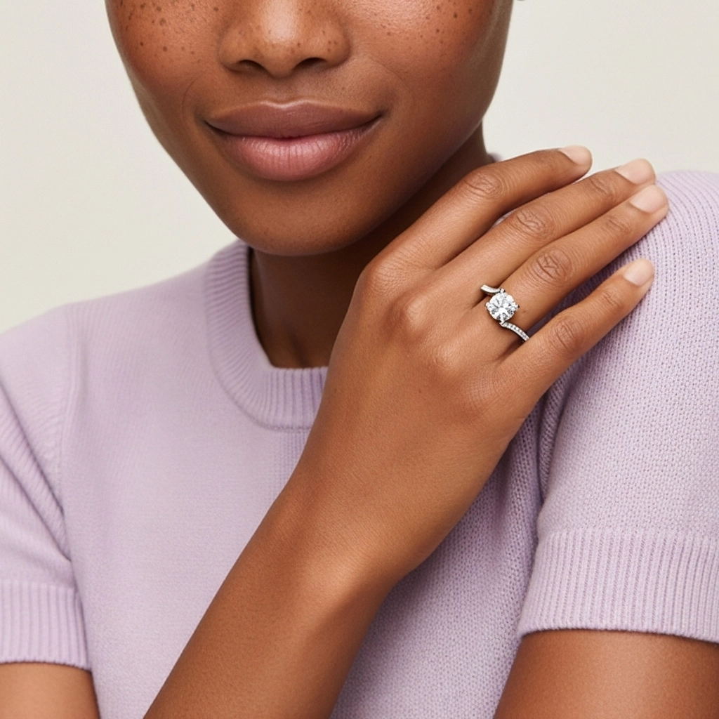 18K White Gold Moissanite Engagement Ring