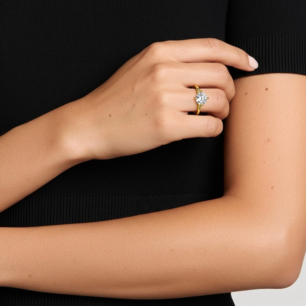 Minimalist Round Cut Engagement Ring