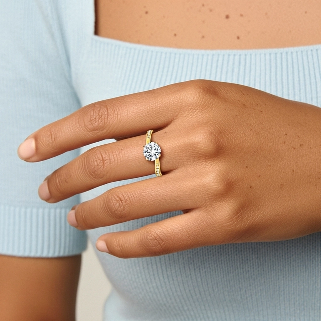 Charming Round 1.00ct Moissanite Engagement Ring