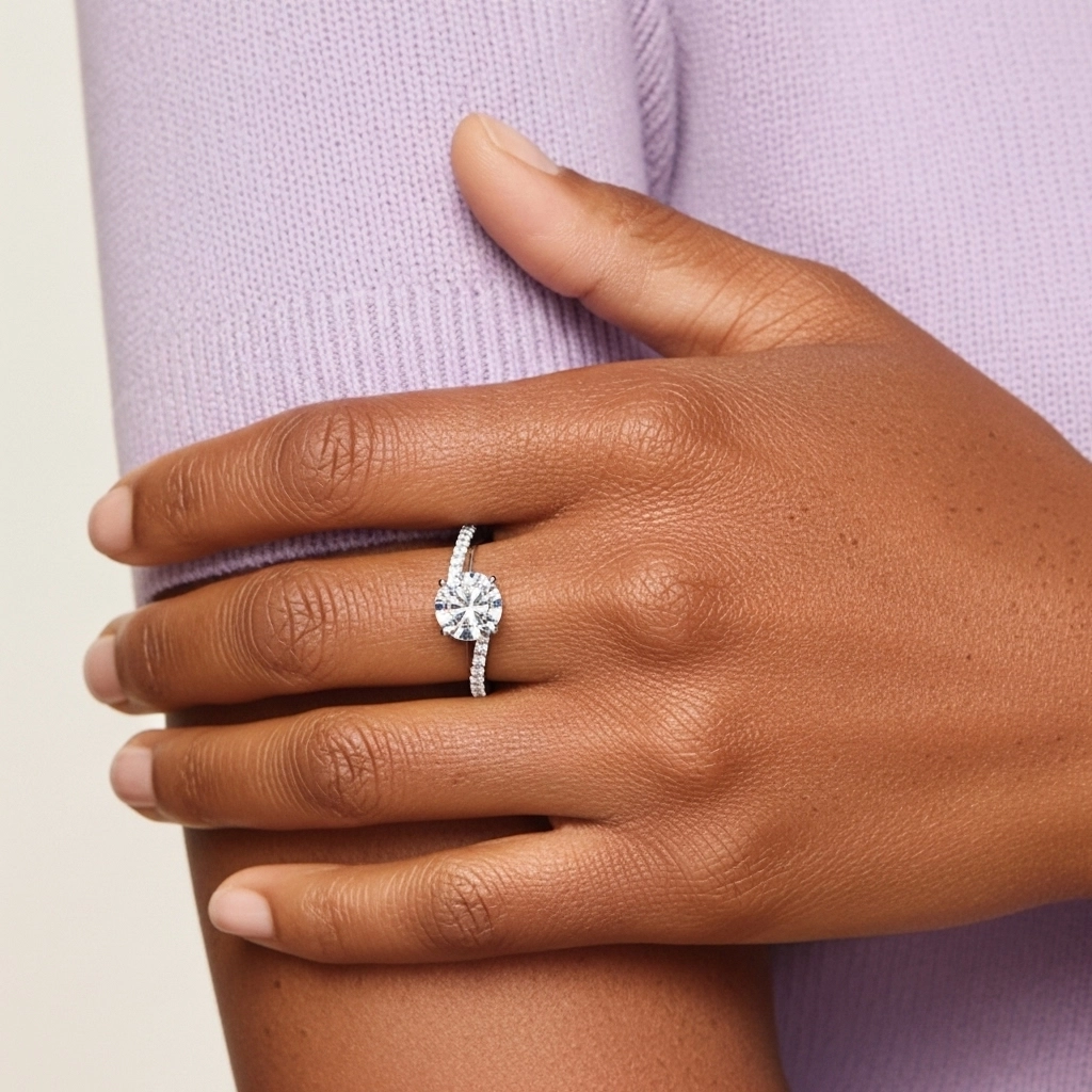 Élégant Rond Coupé Bague de fiançailles