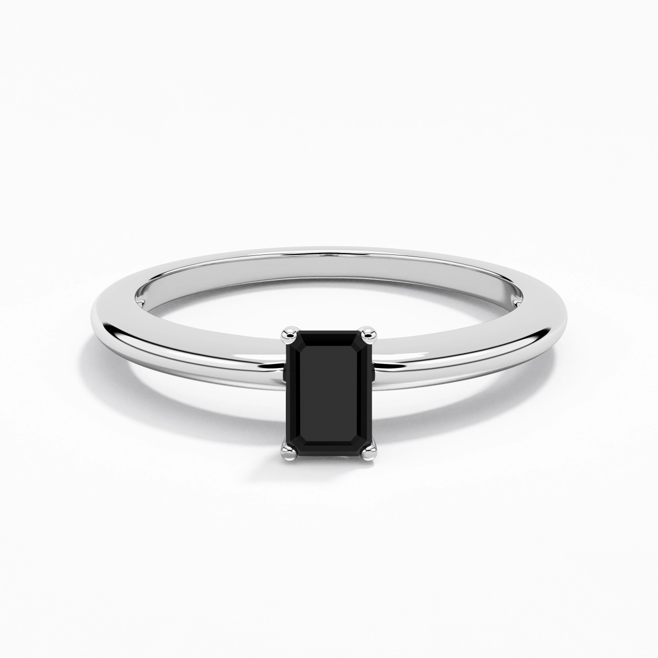 Classique Simple Émeraude Coupé Bague de fiançailles