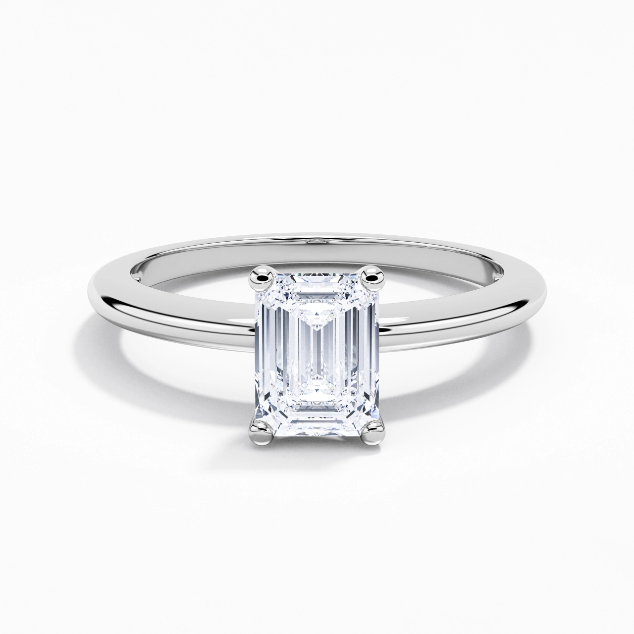 Classique Simple Émeraude Coupé Bague de fiançailles