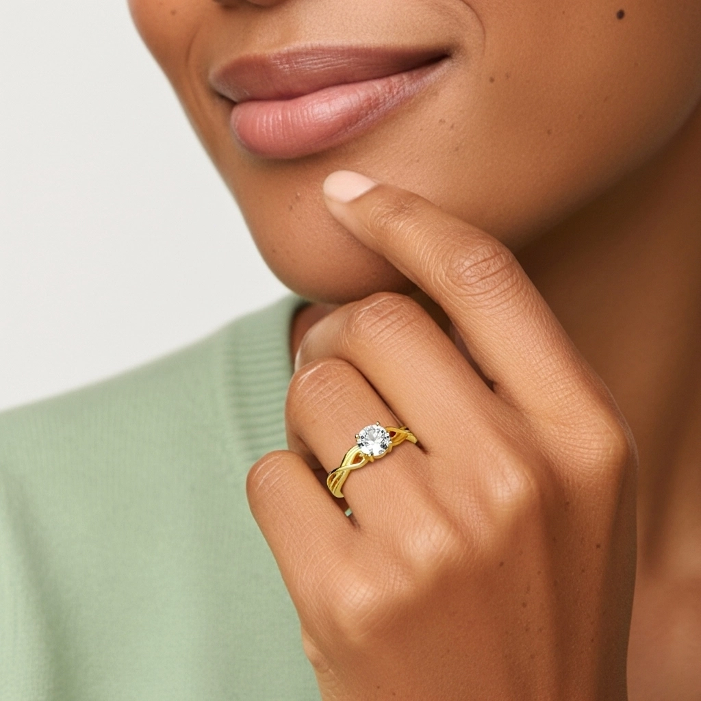 Modern Heart Round Cut Engagement Ring