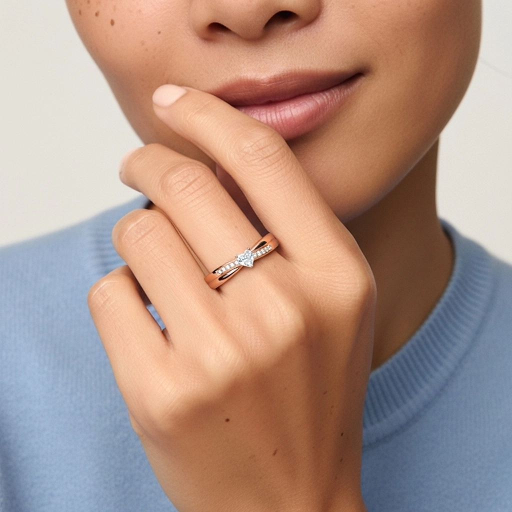 Pavé Promise Ring Moissanite