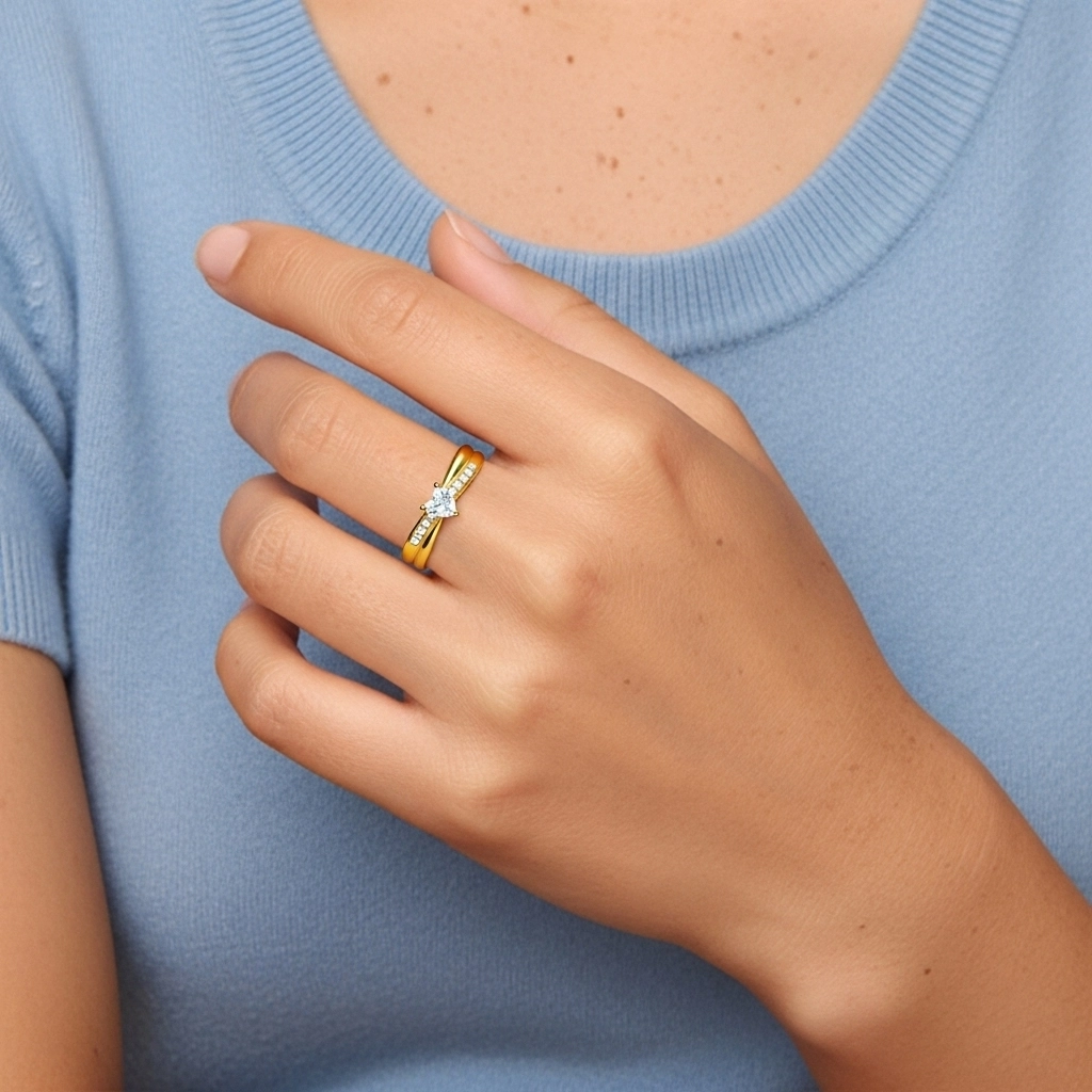 Pavé Promise Ring Moissanite