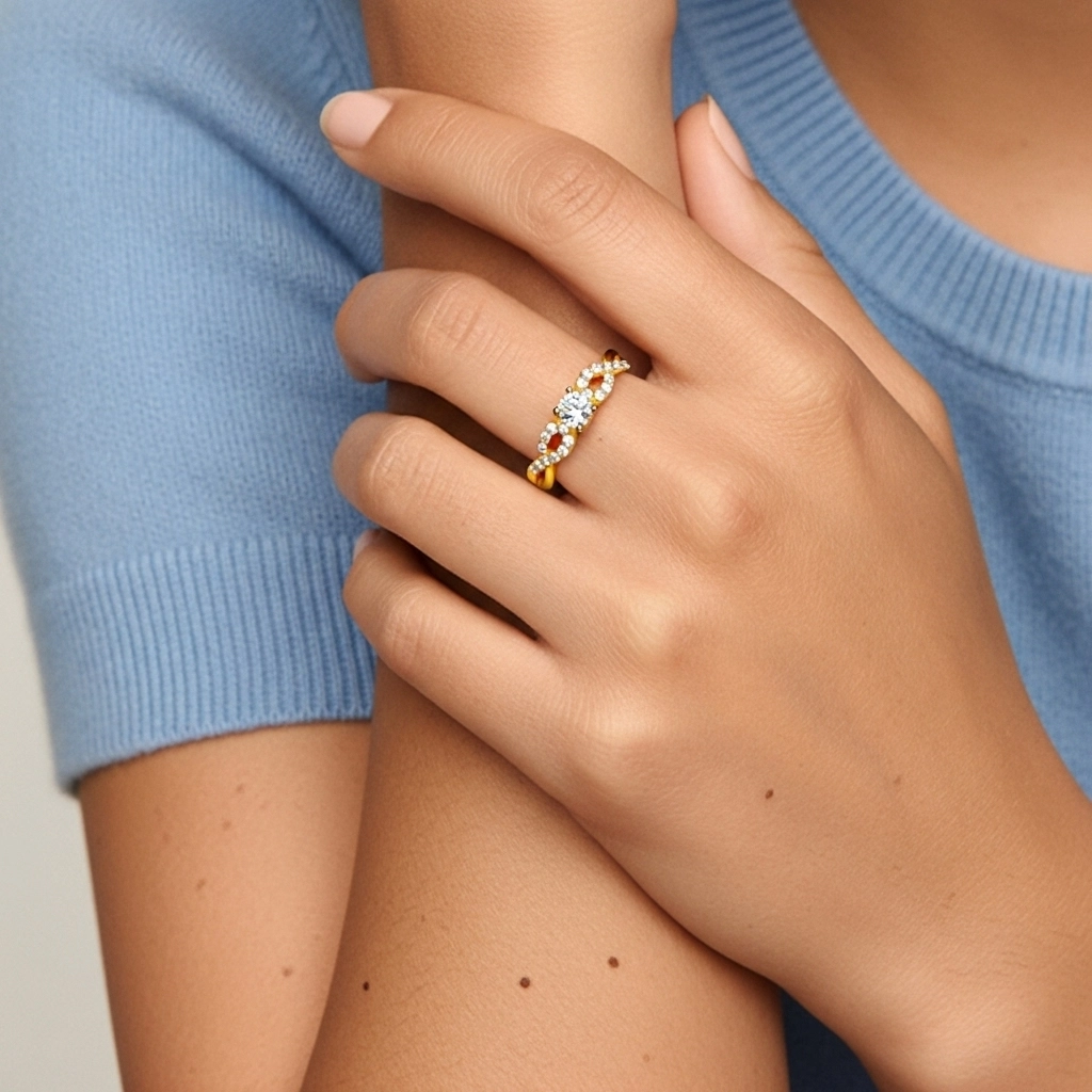 Pavé Promise Ring Moissanite