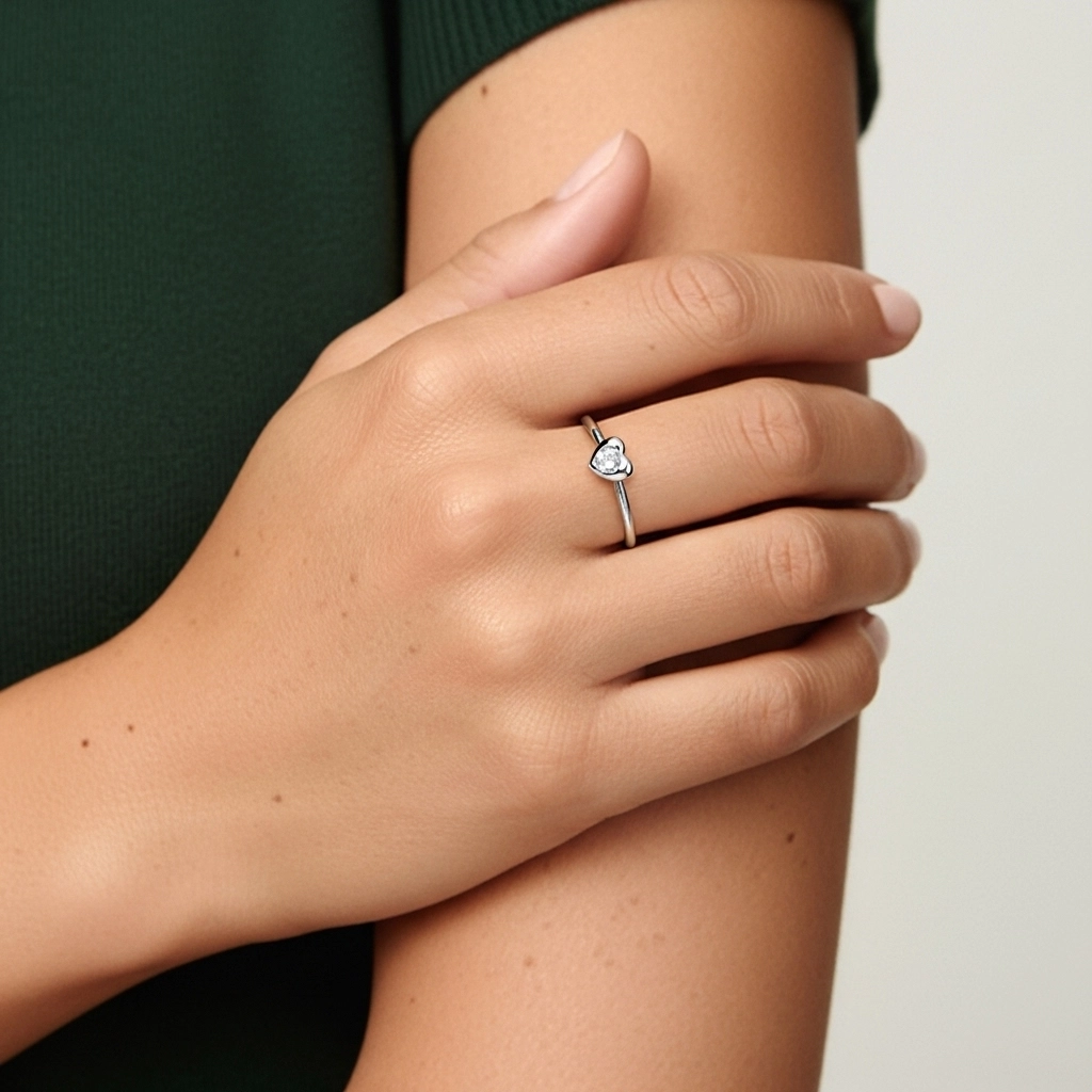 18K White Gold Moissanite Promise Ring