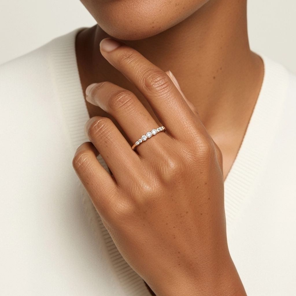 Délicat Empilable Moissanite Bague de mariage