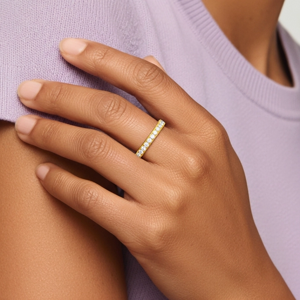 Leaf Milgrain Pavé Wedding Ring