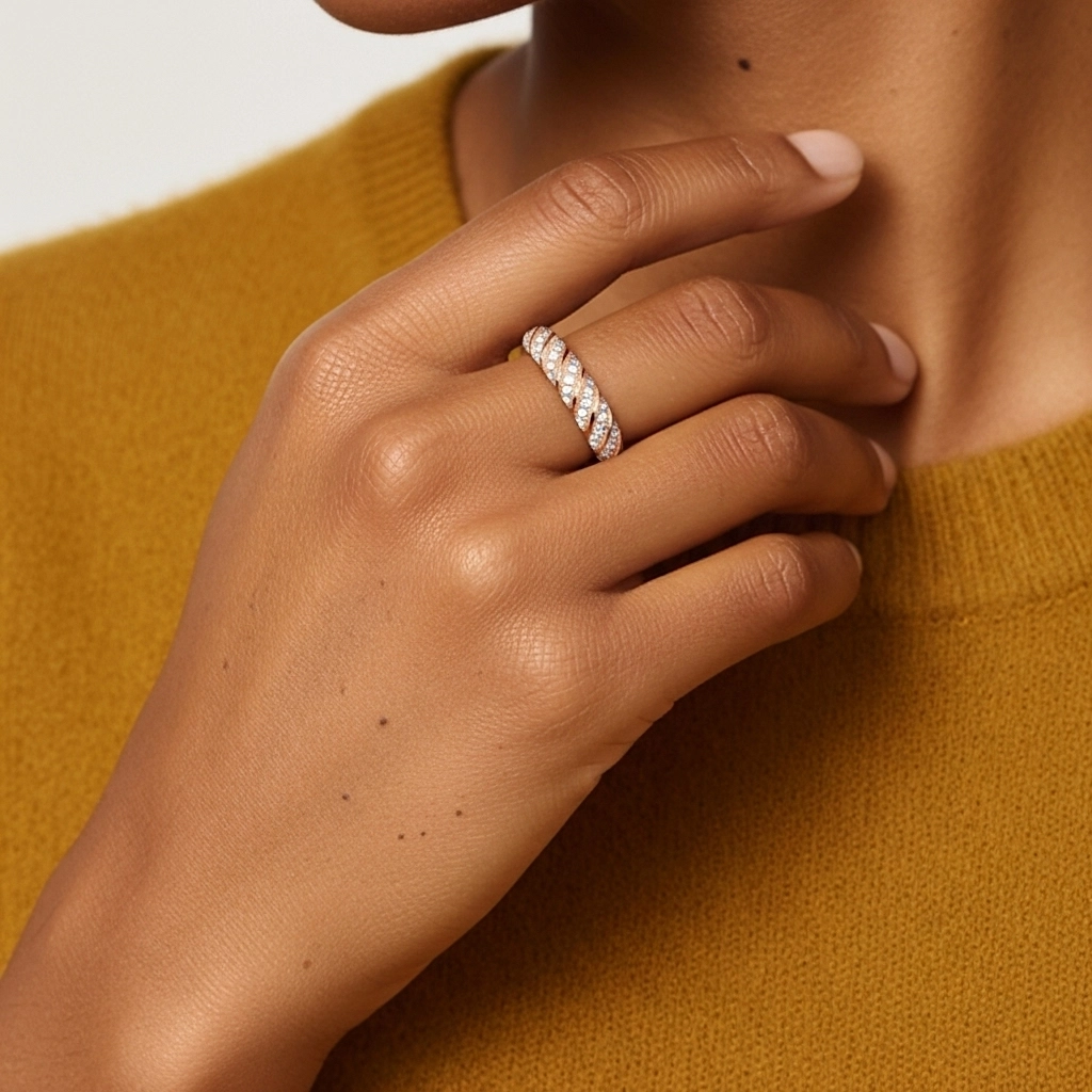 Retro Beaded Moissanite Wedding Band