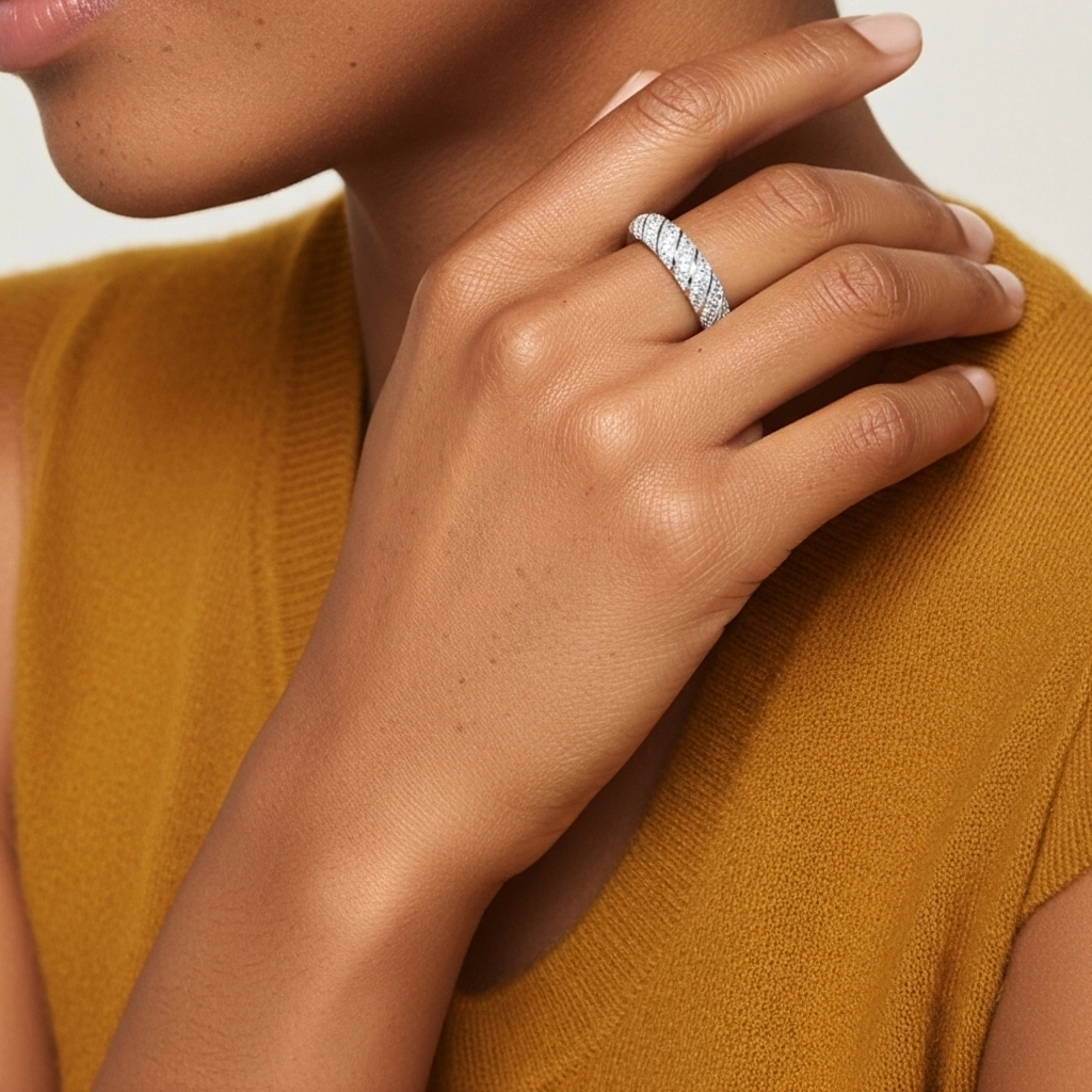 Retro Beaded Moissanite Wedding Band