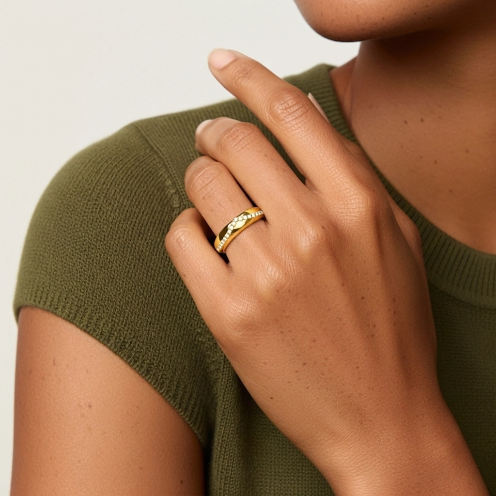 Large Délicat Moissanite Bague de mariage