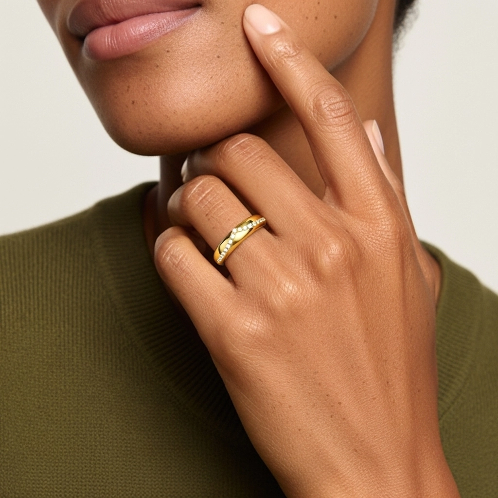 Large Délicat Moissanite Bague de mariage