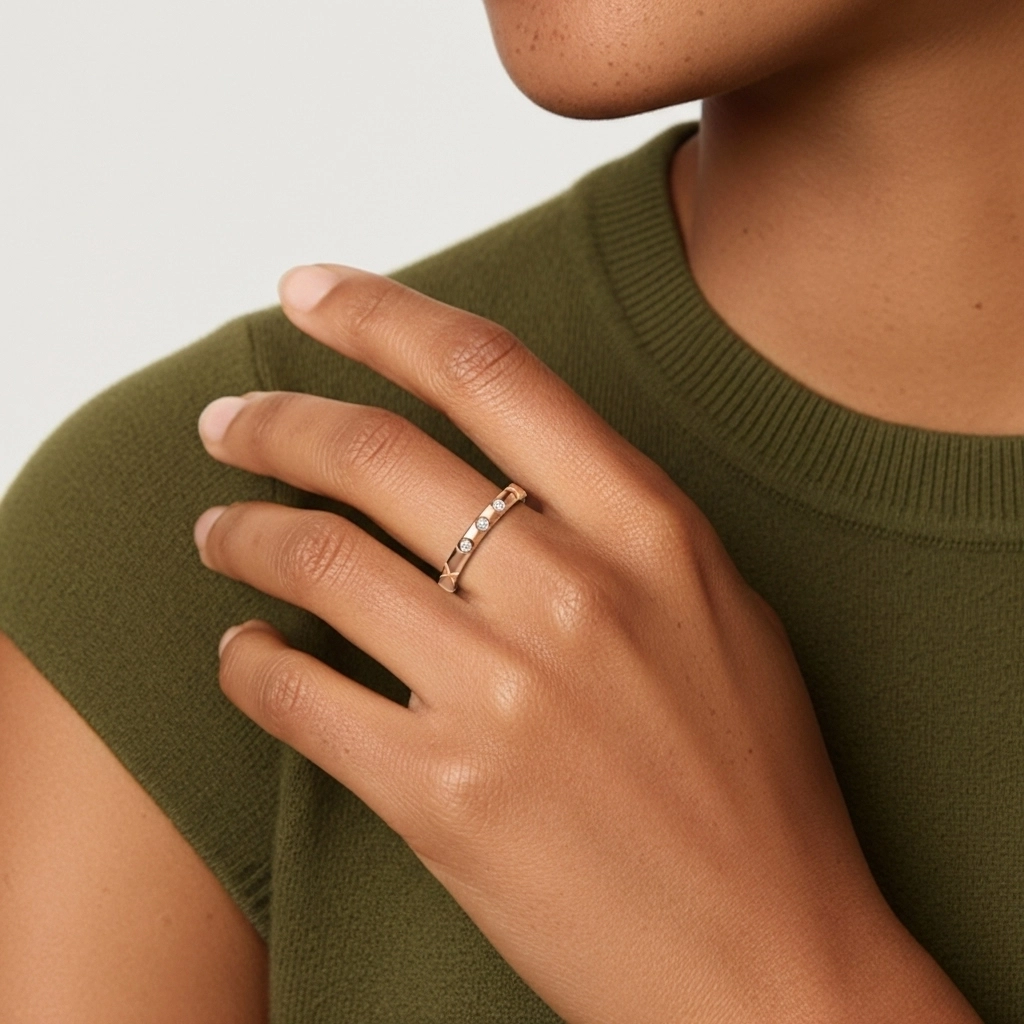 Délicat Empilable Sculpté Moissanite Bague de mariage