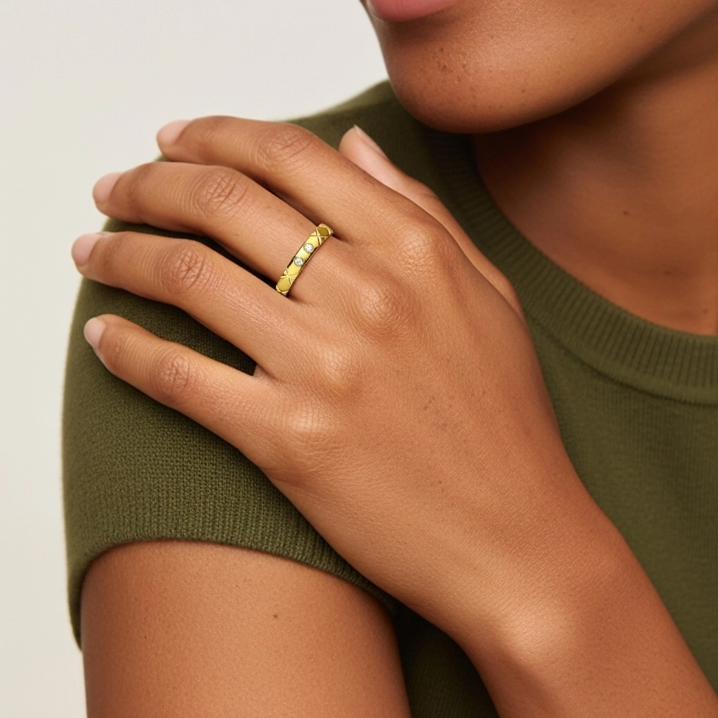 Délicat Empilable Sculpté Moissanite Bague de mariage