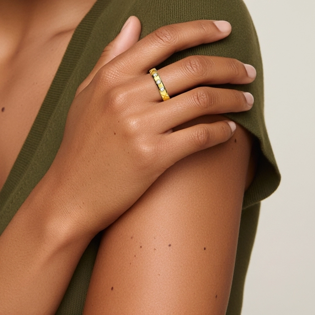 Délicat Empilable Sculpté Moissanite Bague de mariage