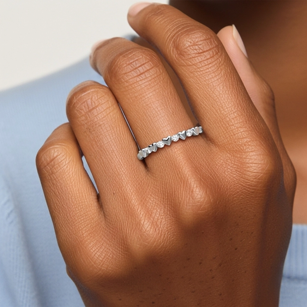 Charming Stackable Heart Moissanite Wedding Ring