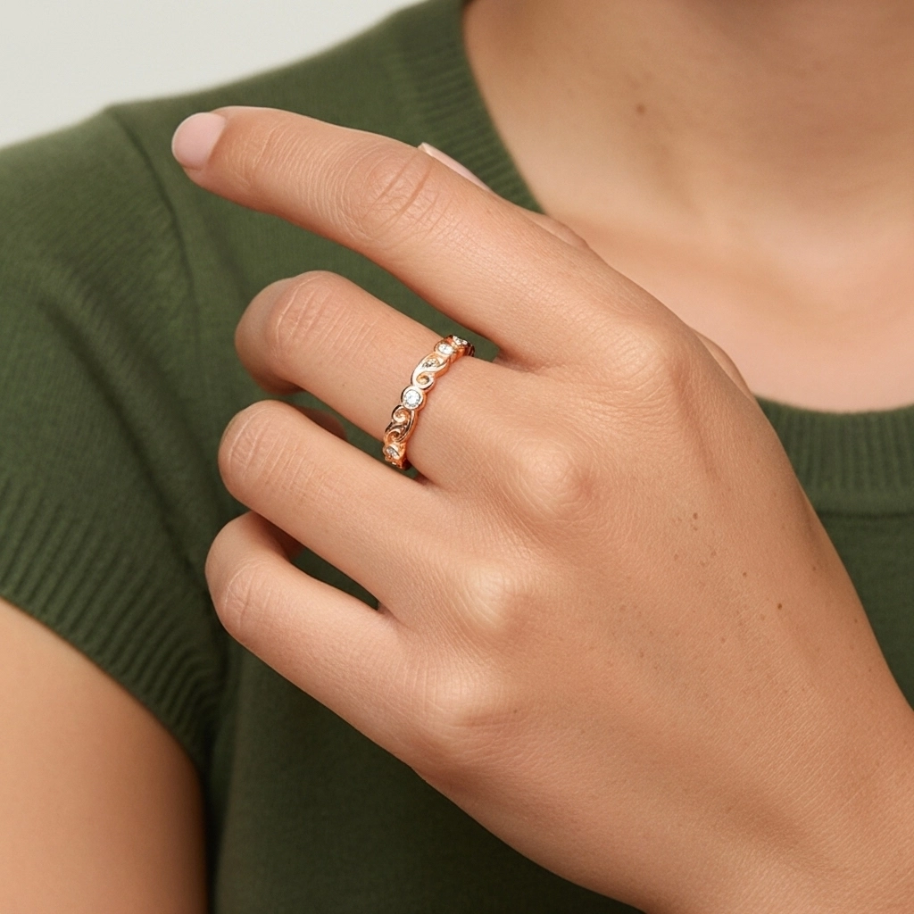 Délicat Empilable Découper Volutes Moissanite Bague de mariage