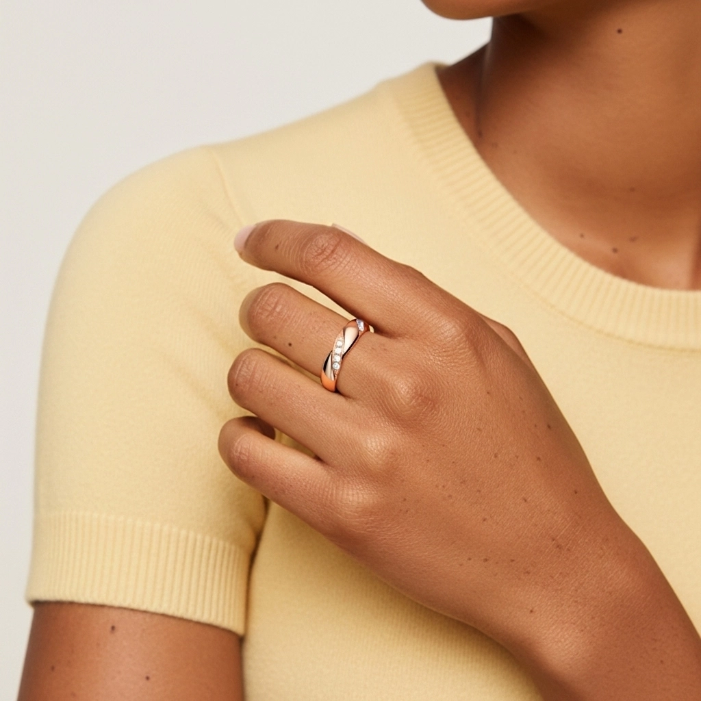 Graceful Moissanite Wedding Band