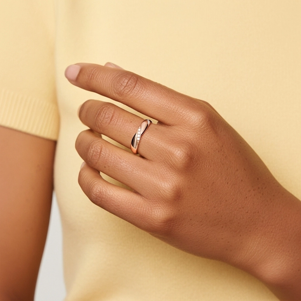 Graceful Moissanite Wedding Band