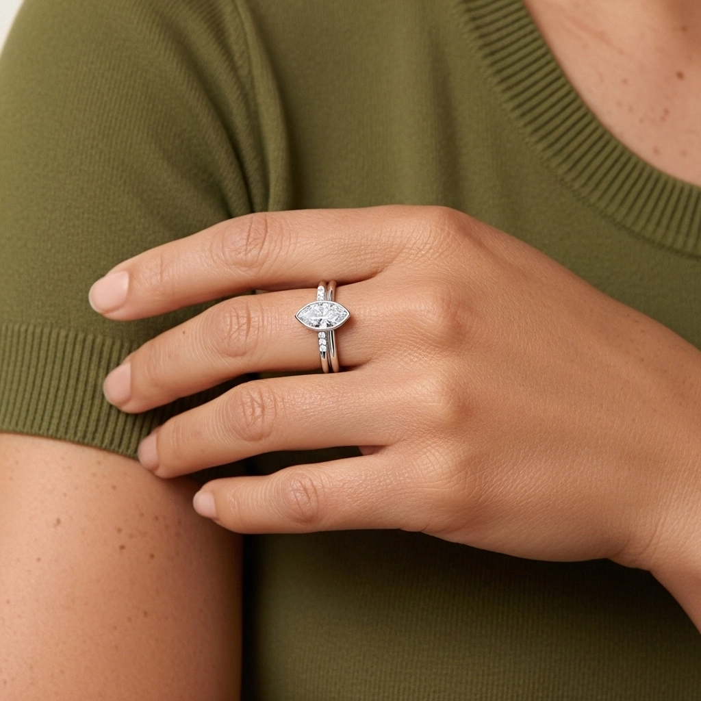 Simple Marquise 1.00ct Moissanite Ensemble nuptial