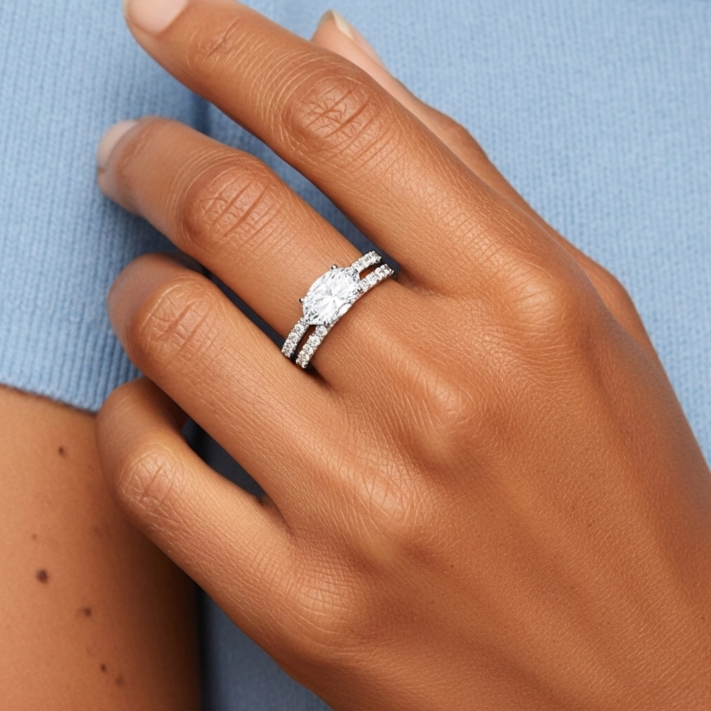 Delicate Women 18K White Gold Bridal Set