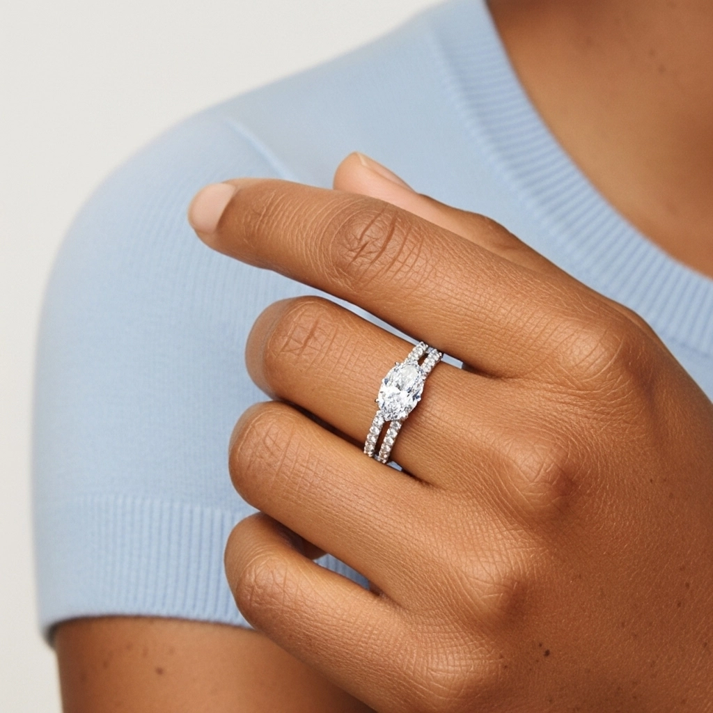 Delicate Women 18K White Gold Bridal Set