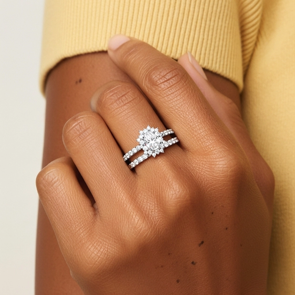 18K White Gold Halo Cluster Straight Shank Wedding Ring Set