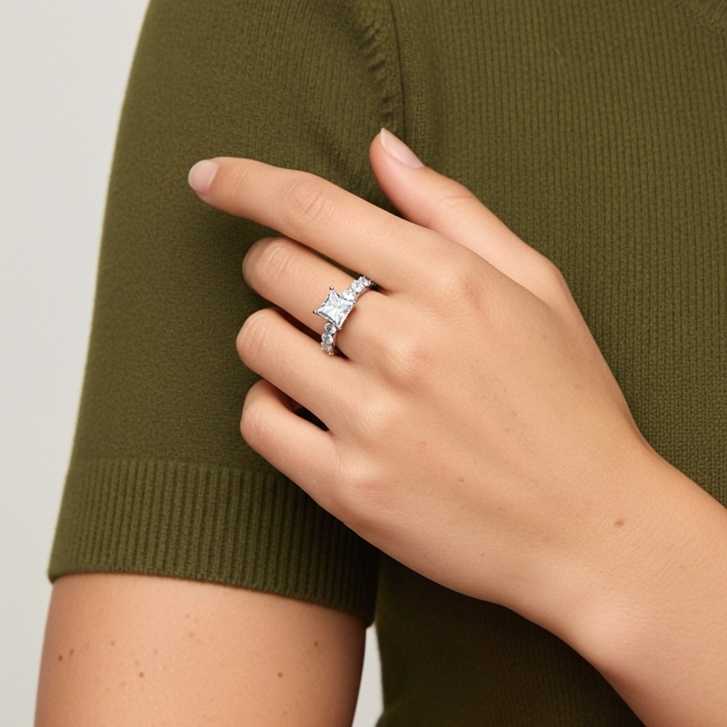 925 Sterling Silver Pavé Traditional Shank Wedding Ring Set