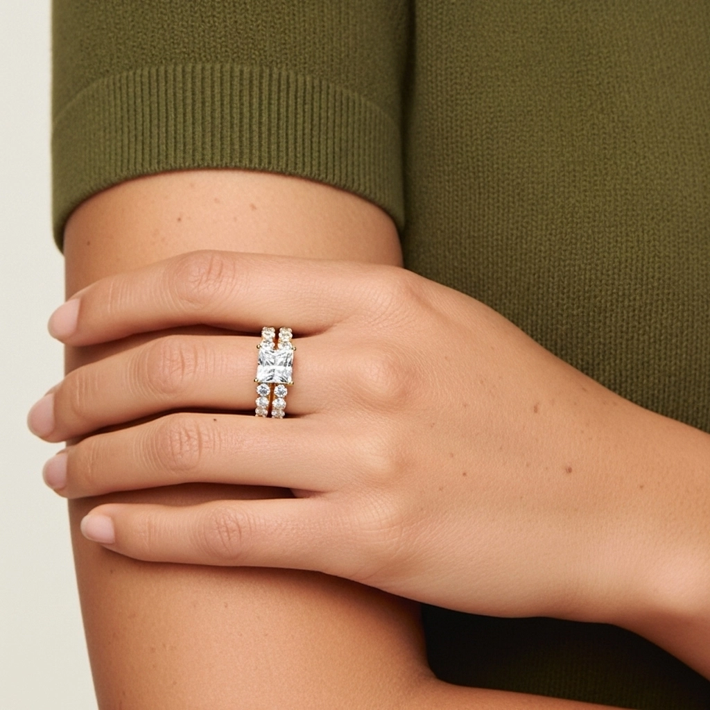 925 Sterling Silver Pavé Traditional Shank Wedding Ring Set