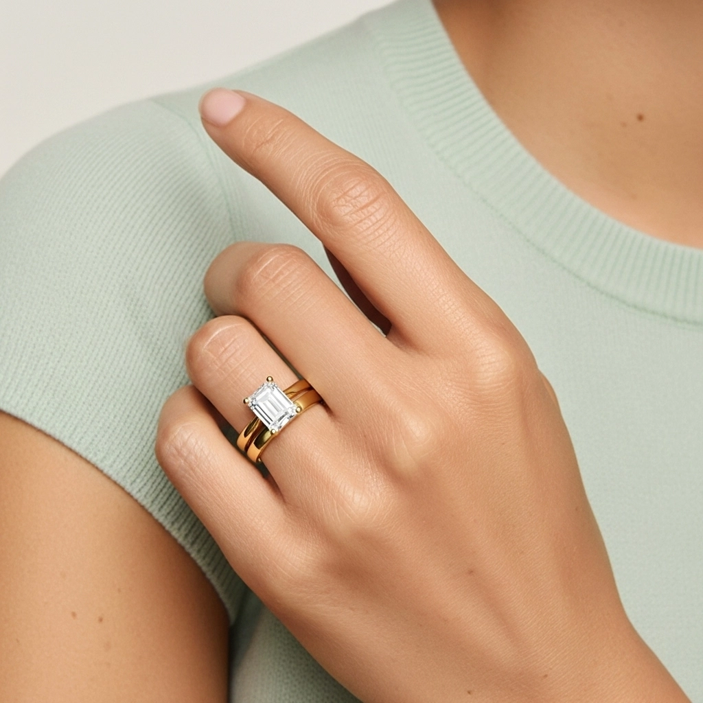 Or 18 carats Solitaire Tige Traditionnelle Ensemble nuptial