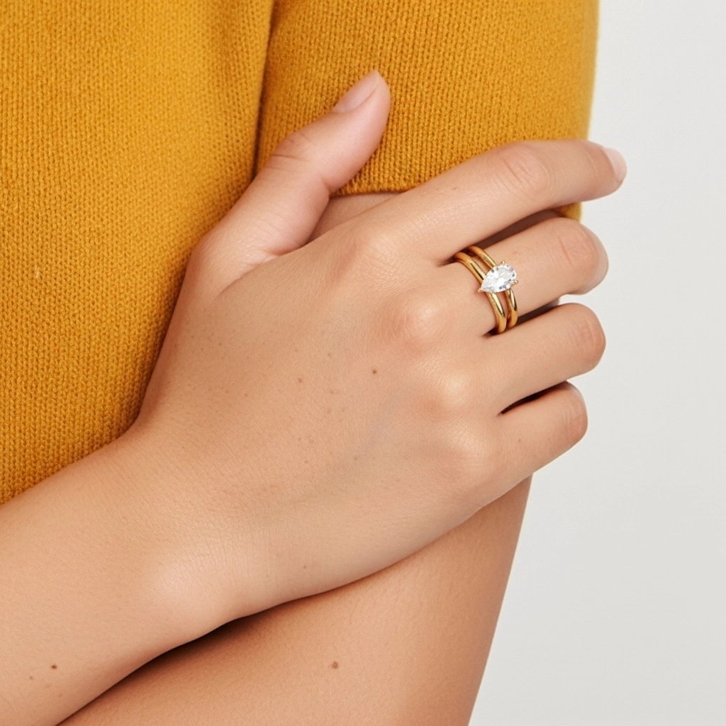 14K Gold Solitaire Traditional Shank Bridal Set