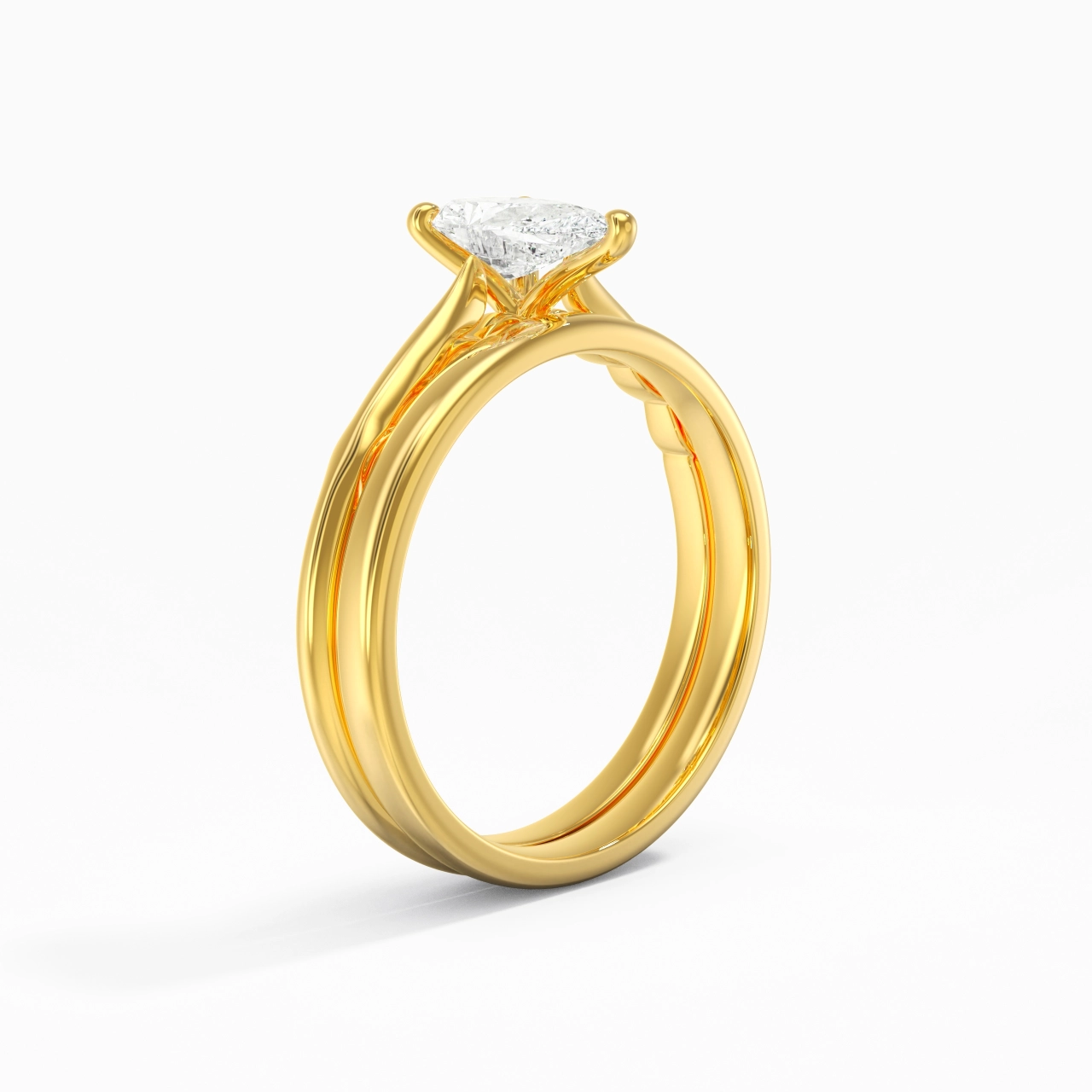 18K Gold Solitaire Traditional Shank Bridal Set