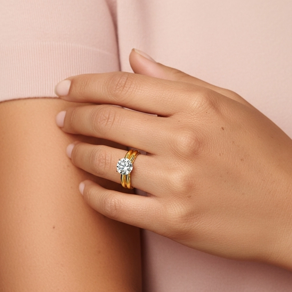 14K Gold Solitaire Traditional Shank Bridal Set