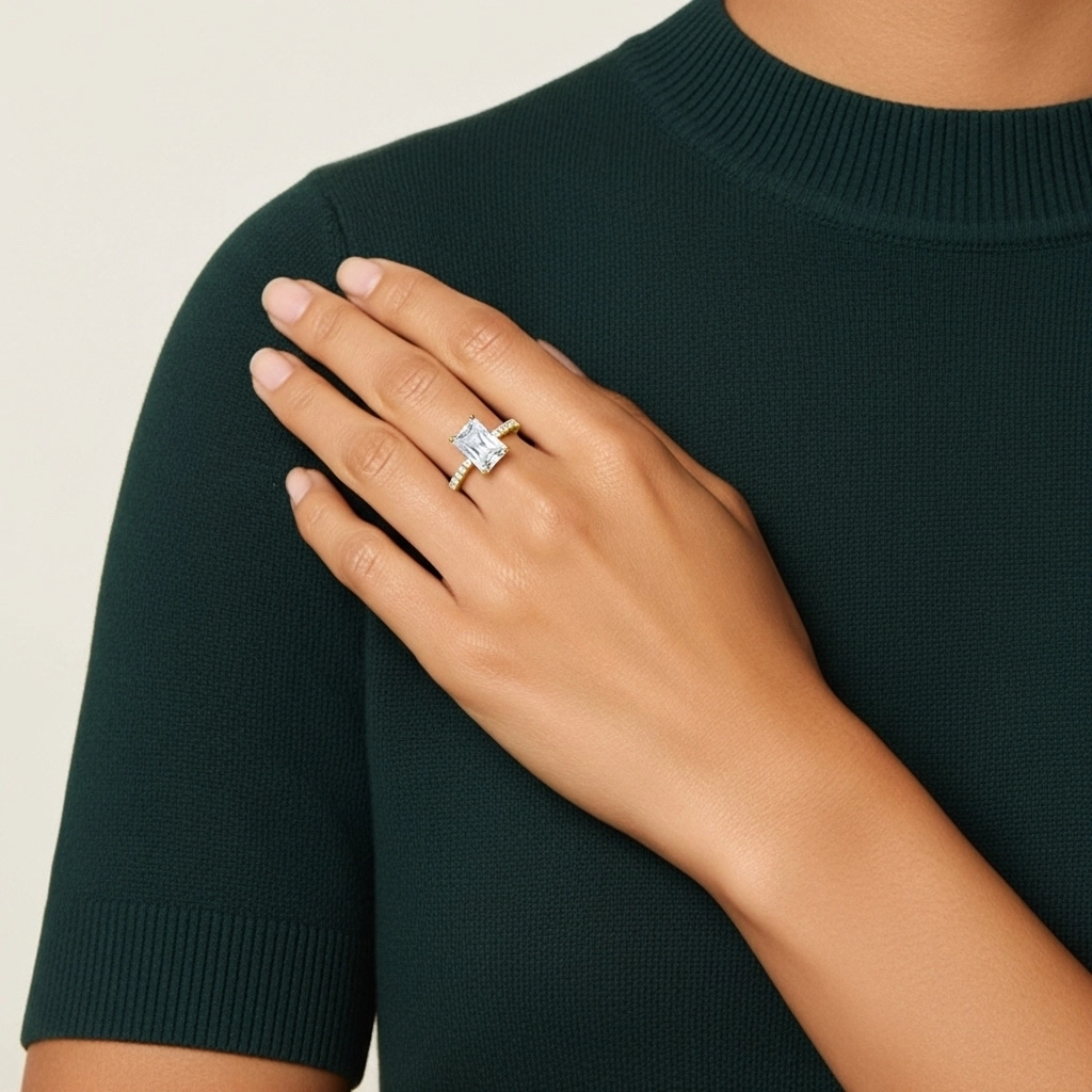 Simple Radiante 0.80ct Circonio cúbico Anillo de Compromiso