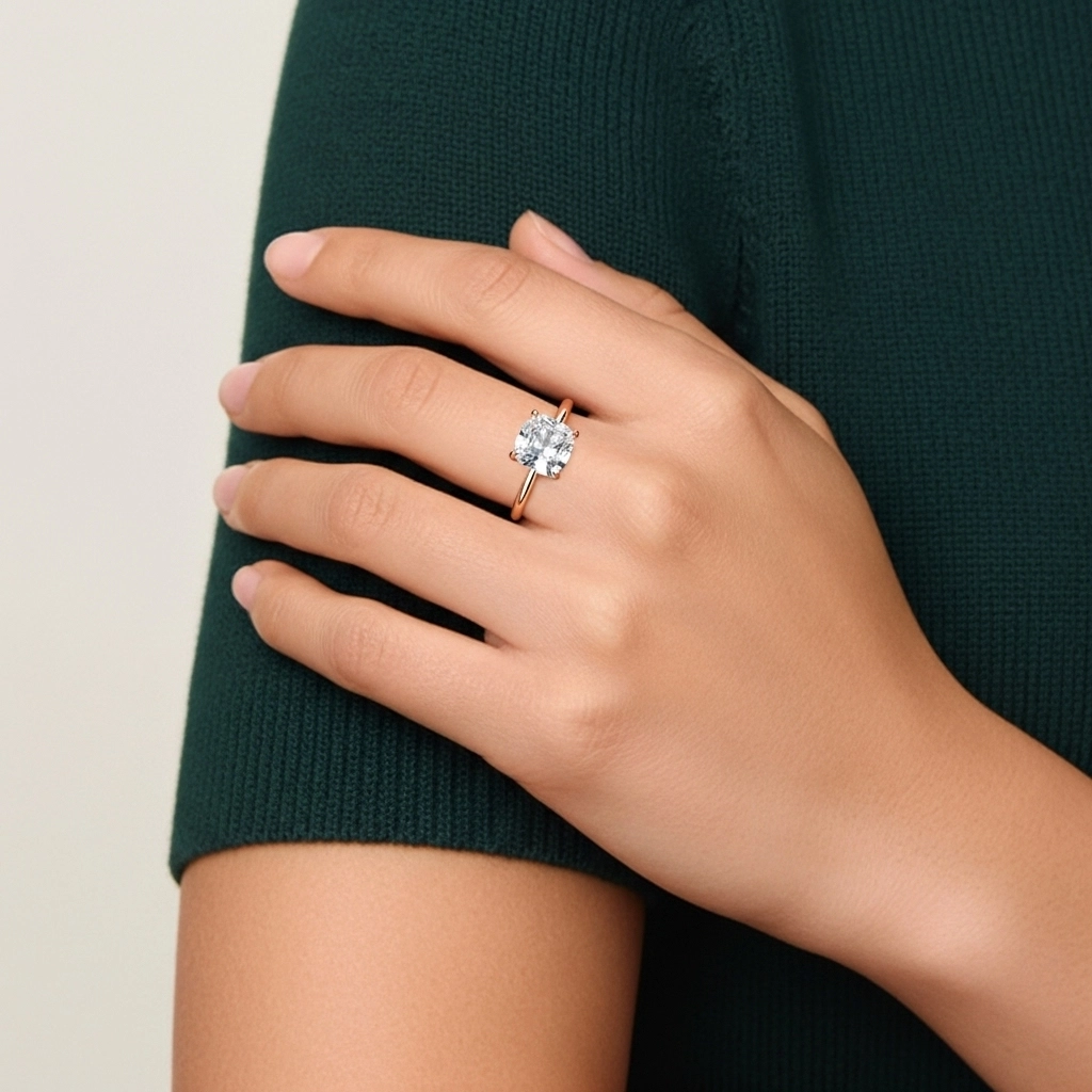 Clásico Cojín 2.00ct Circonio cúbico Anillo de Compromiso