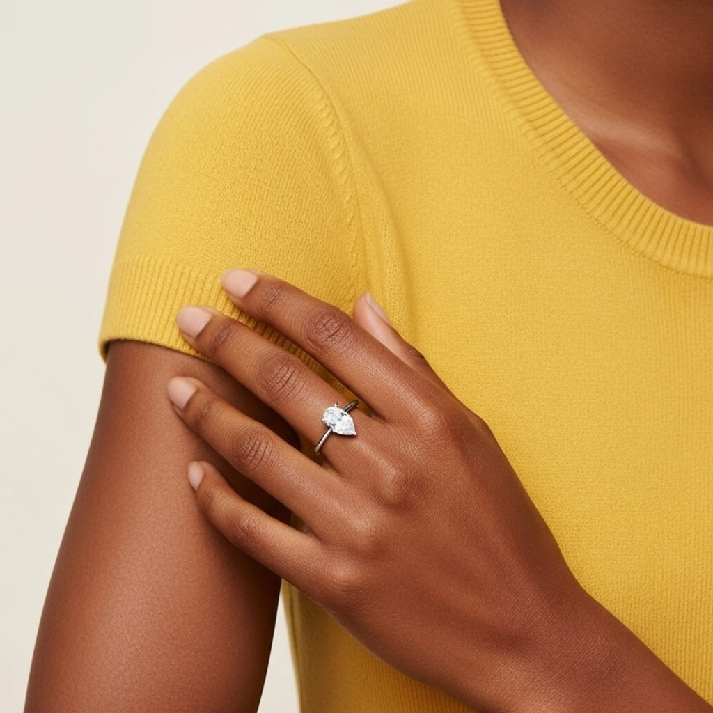 Simple Poire 1.00ct Moissanite Bague de fiançailles