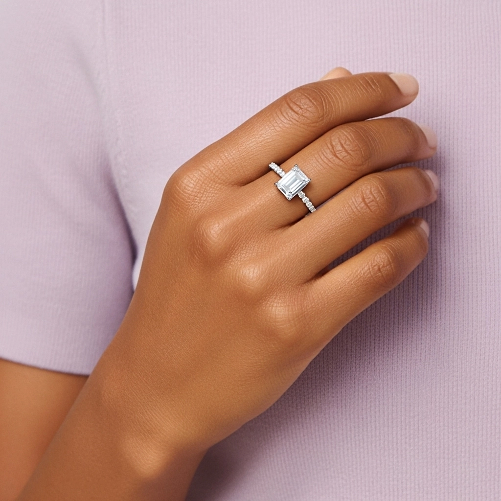 Simple Émeraude 1.00ct Moissanite Bague de fiançailles