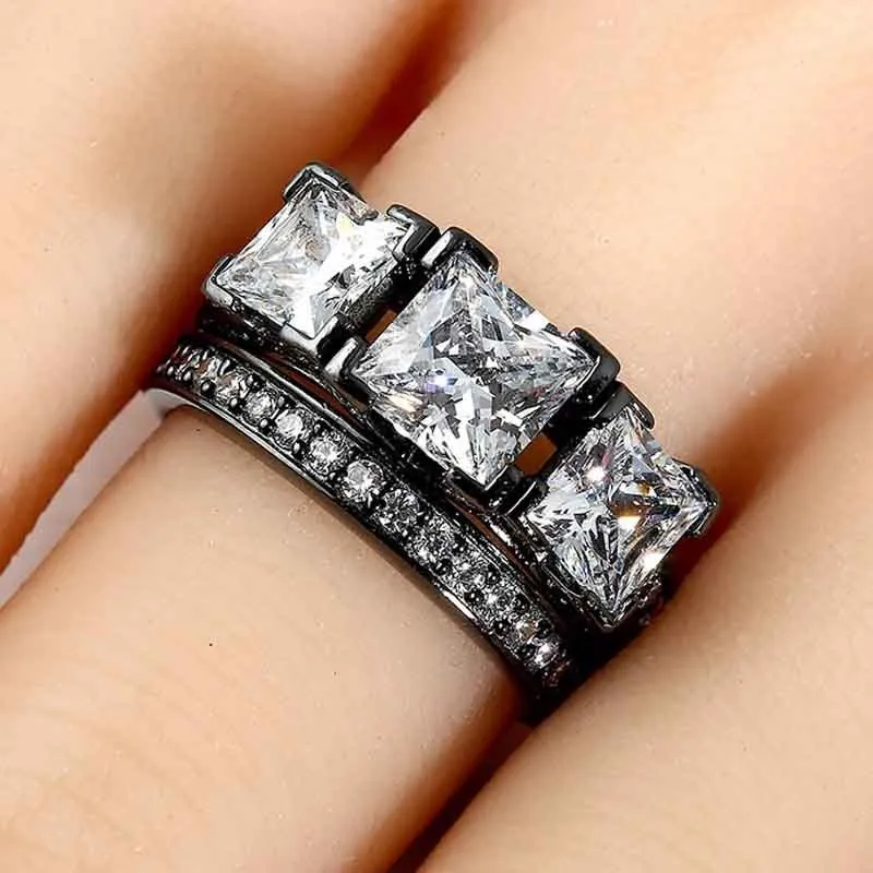 Gothic Vintage Princess Cut Wedding Ring Set