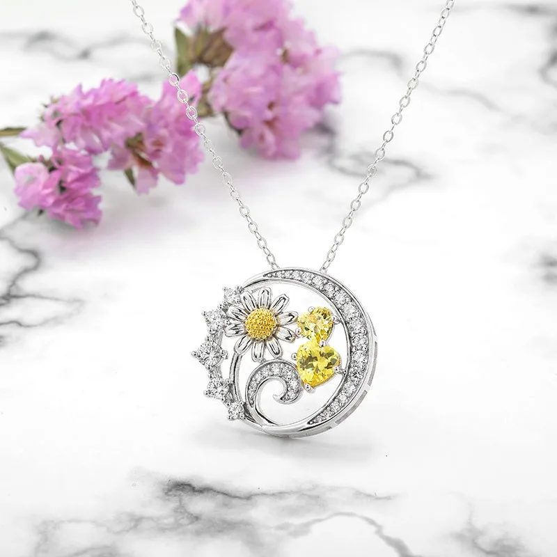 Nature Daisy Pendant Necklace Yellow Heart