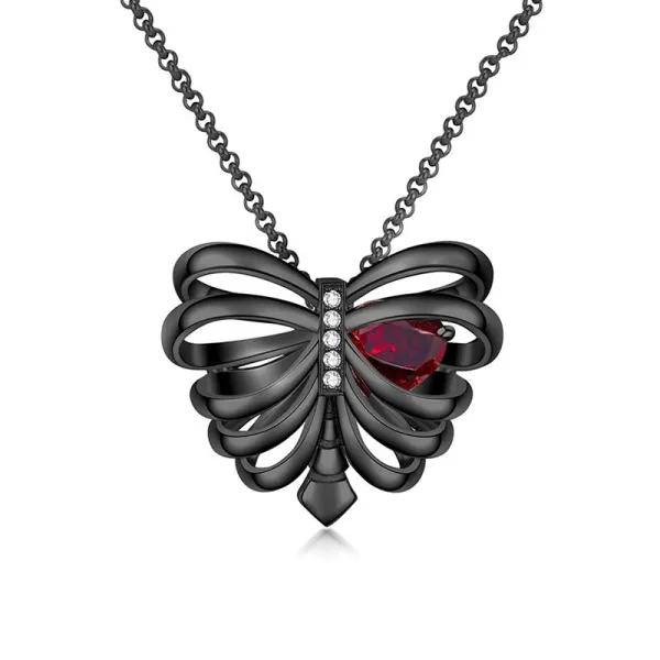 Gothic Rib Heart Black Plated Pendant Necklace