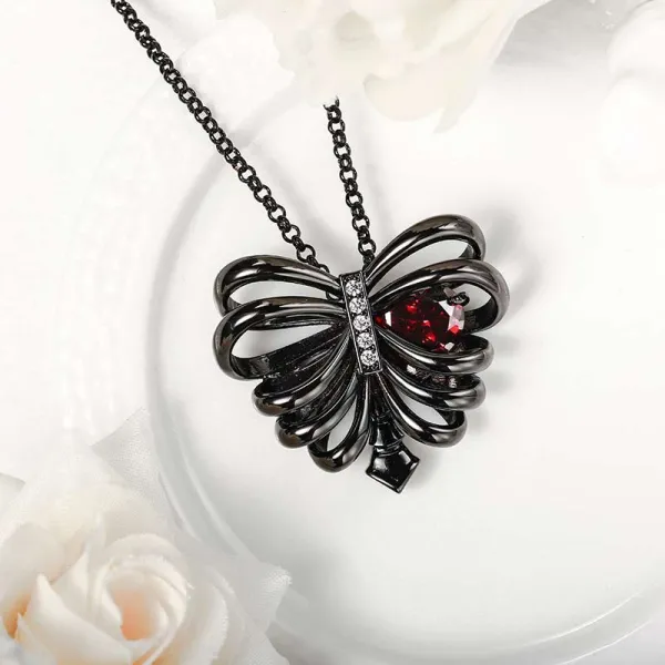 Gothic Rib Heart Black Plated Pendant Necklace
