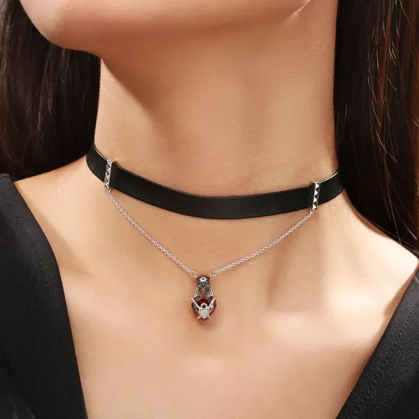 Gothic Skull Necklace Choker Women Black Garnet Red Heart