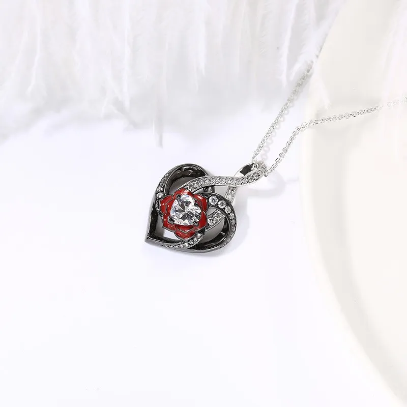 Nature Heart Rose Pendant Necklace White Heart