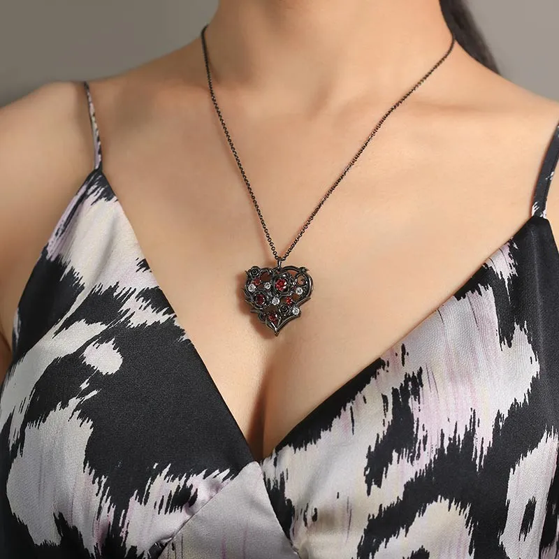 Gothic Nature Rose Pendant Necklace