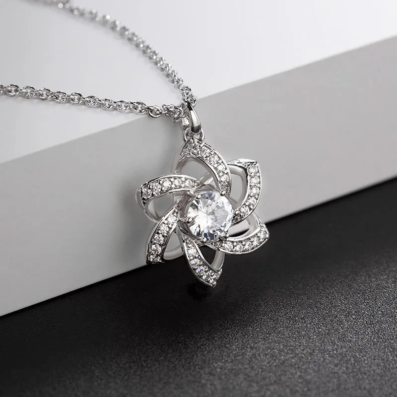 Classic Nature Flower Pendant Necklace White Round