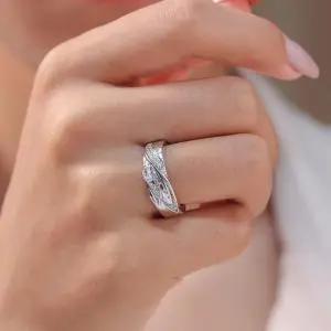 Unique Glory Wing Moissanite Wedding Band